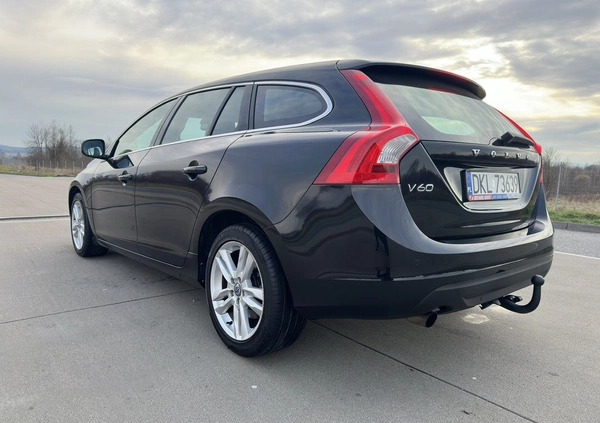 Volvo V60 cena 41000 przebieg: 242000, rok produkcji 2013 z Kłodzko małe 667